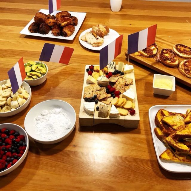 What better way to celebrate Bastille day than with a delicious French-inspired brekkie with The Zoosters this morning. 🇫🇷😍🍒

#TheZooRepublic #bastilleday